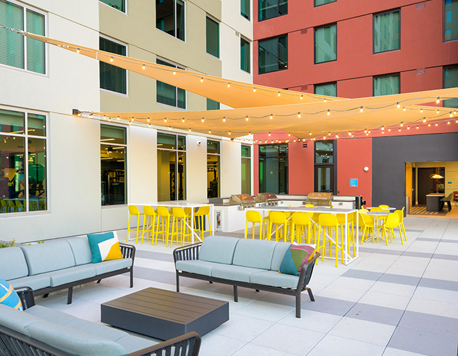 outdoor lounge