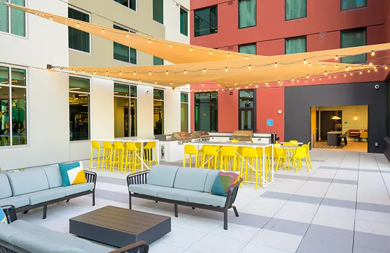outdoor lounge